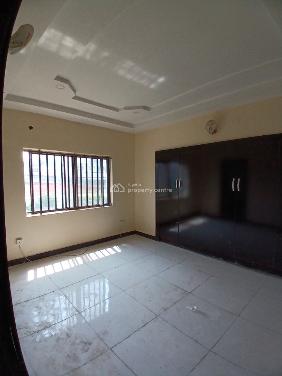 Well Renovated 2 Bedroom Block of Flat, Asokoro Abuja Diplomatic Zone, Asokoro District, Abuja, House for Rent