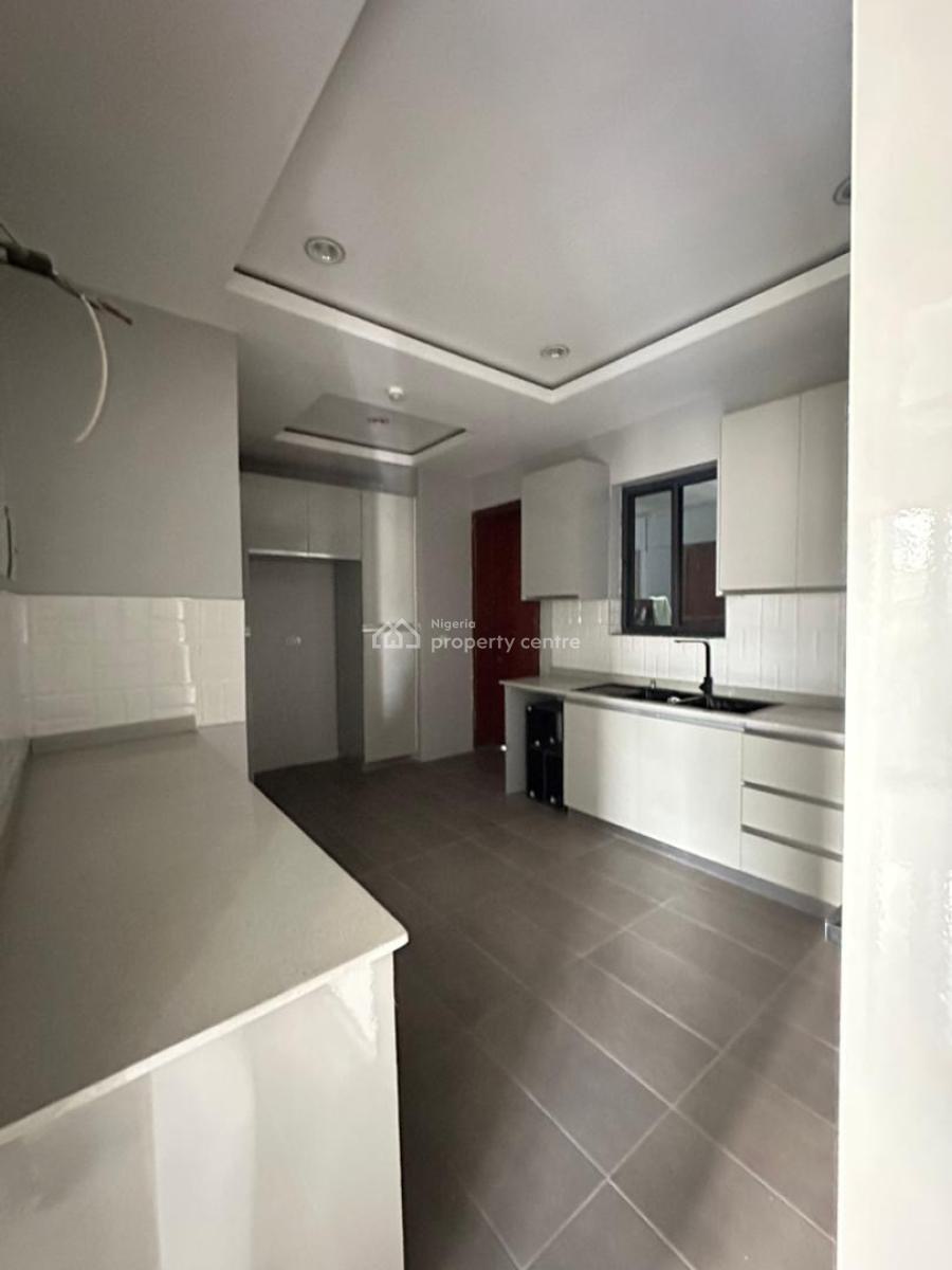 4 Bedroom Maisonette with Bq, Lekki Phase 1, Lekki, Lagos, Terraced Duplex for Sale