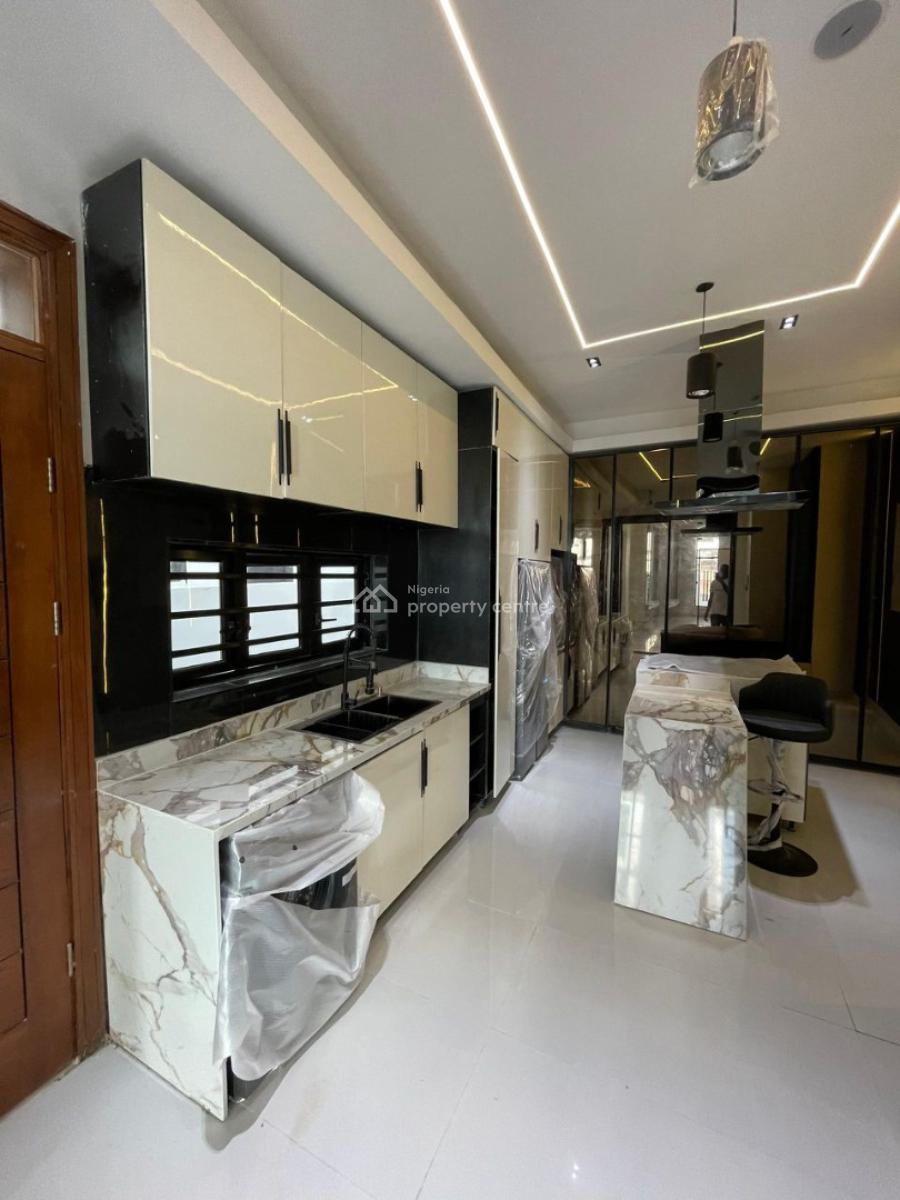 5 Bedroom Fully Detached Duplex with Bq, Orchid Road, Lekki, Lagos, Detached Duplex for Sale