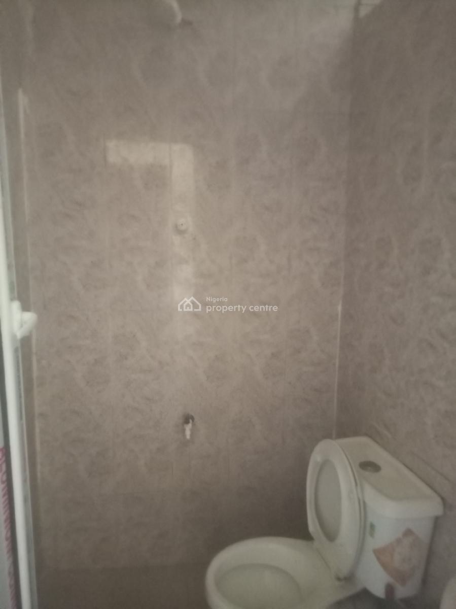 Clean 2 Bedroom, Mobil Isheri Oshun, Isolo, Lagos, Flat / Apartment for Rent
