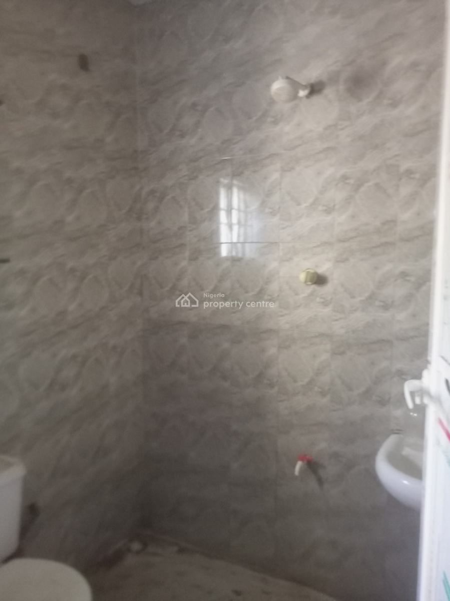 Clean 2 Bedroom, Mobil Isheri Oshun, Isolo, Lagos, Flat / Apartment for Rent