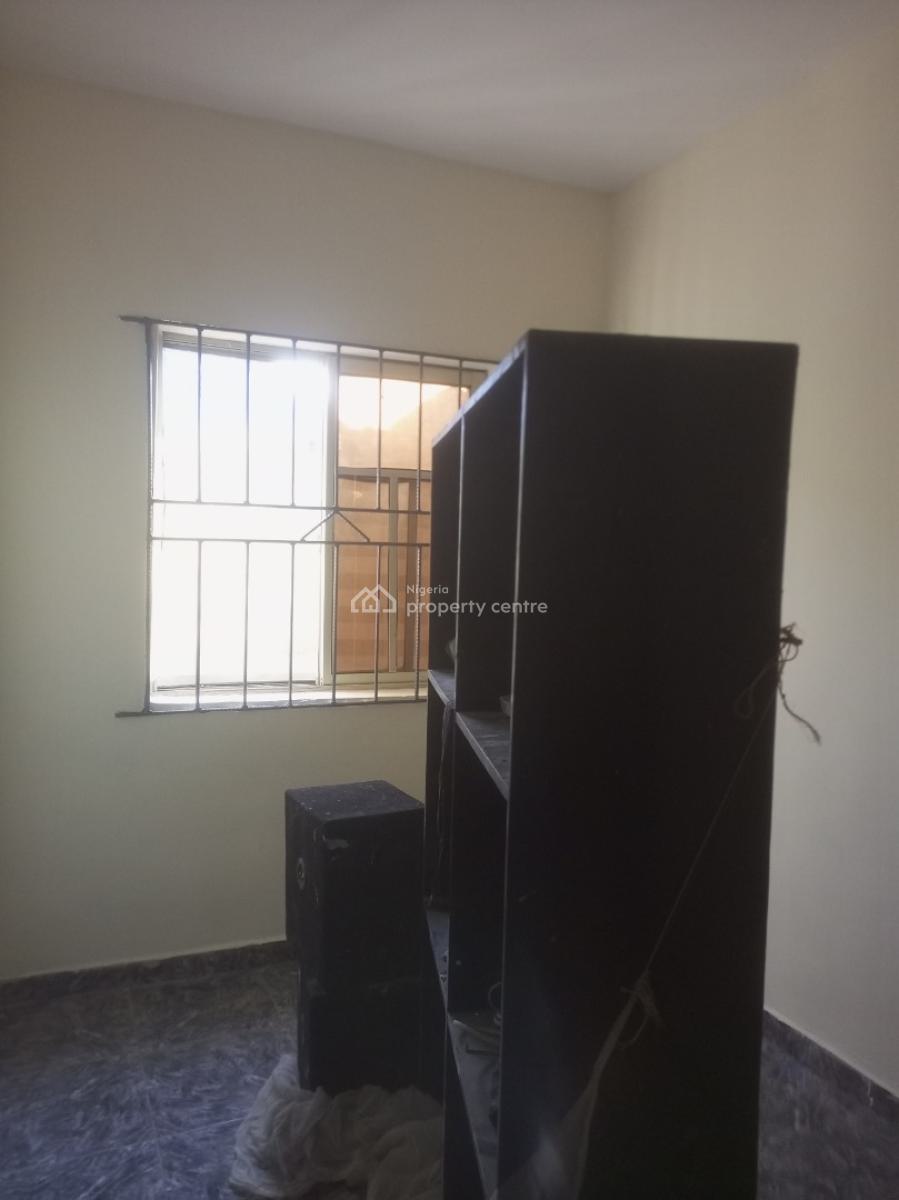 Clean 2 Bedroom, Mobil Isheri Oshun, Isolo, Lagos, Flat / Apartment for Rent