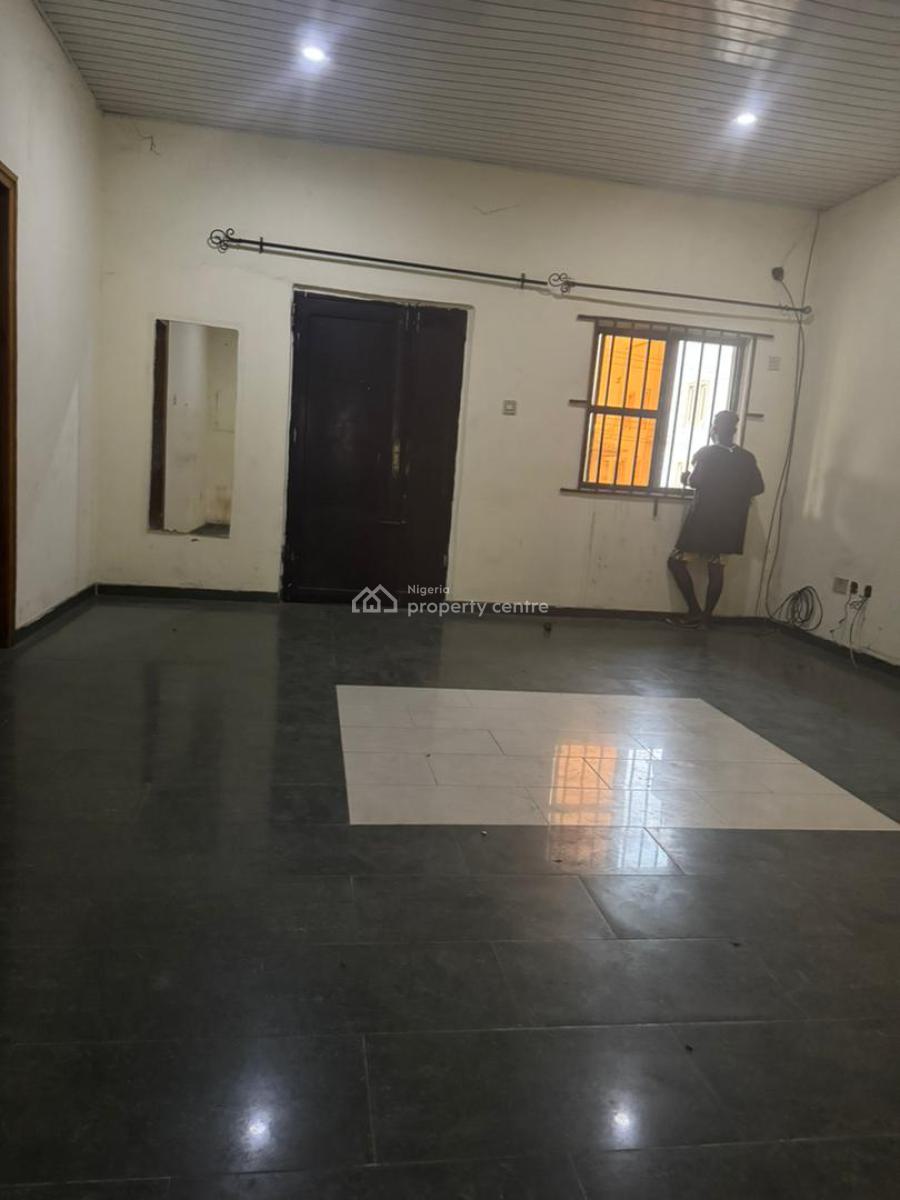 Very Spacious 3 Bedroom Flat, Thomas Estate, Ajah, Lagos, Flat / Apartment for Rent