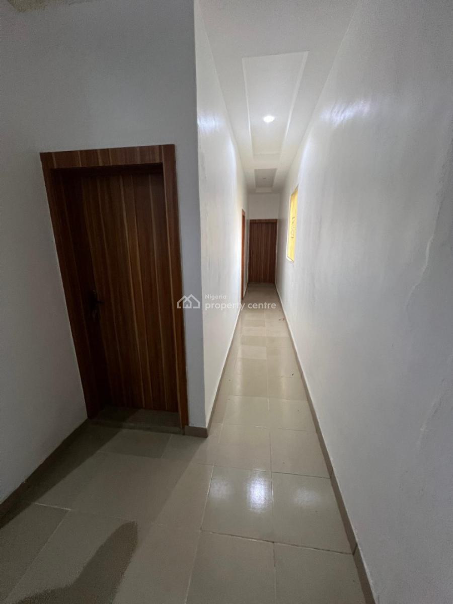 Lovely 2bedroom Flat, Off Admiralty Way, Lekki Phase 1, Lekki, Lagos, Flat / Apartment for Rent