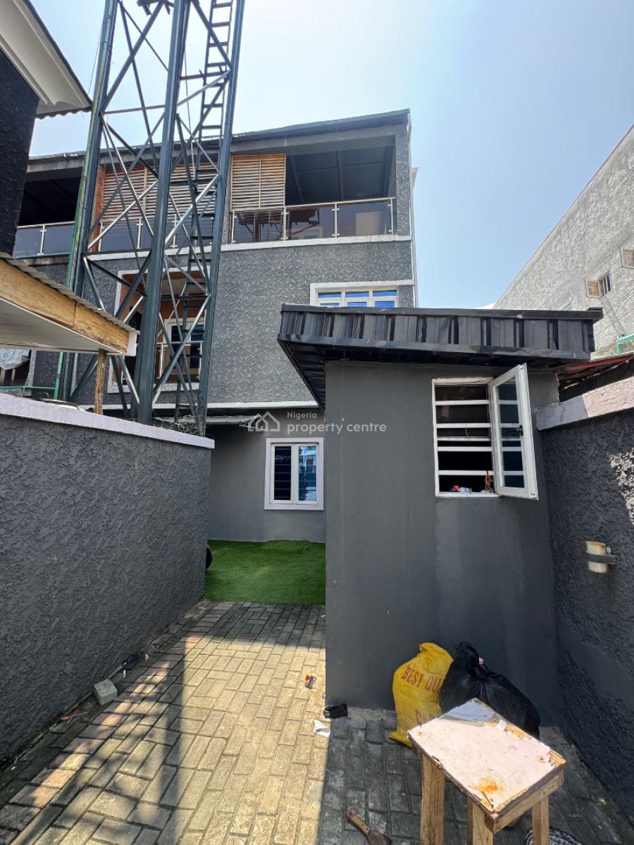 Dont Miss This 5 Bedrom Fully Furnished Self Compound Car Park 6 Cars, Orchid Road Lekki, Lekki, Lagos, Semi-detached Duplex for Sale