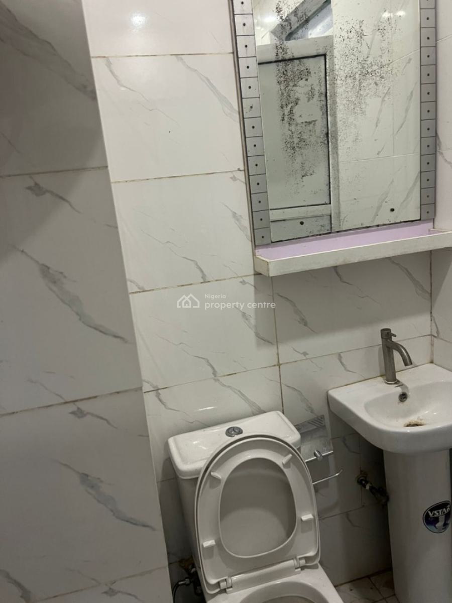 Full Service and Lovely Mini Flat with Guest Toilet, Off Admiralty Way, Lekki Phase 1, Lekki, Lagos, Mini Flat (room and Parlour) for Rent