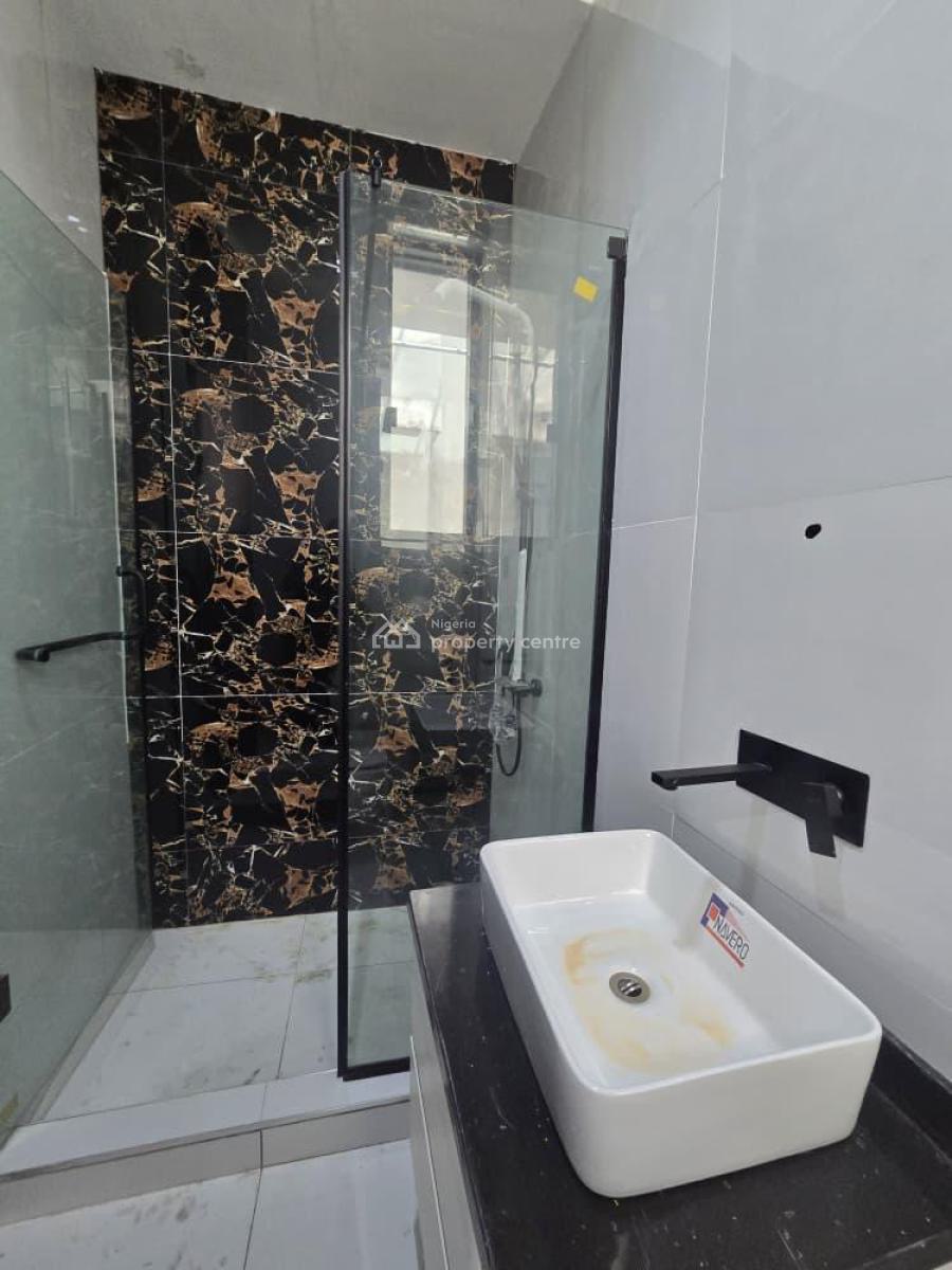 Modern and Spacious 5 Bedroom Detached with Bq, Pool, Patio & Rooftop, Chevron, Lekki, Lagos, Detached Duplex for Sale
