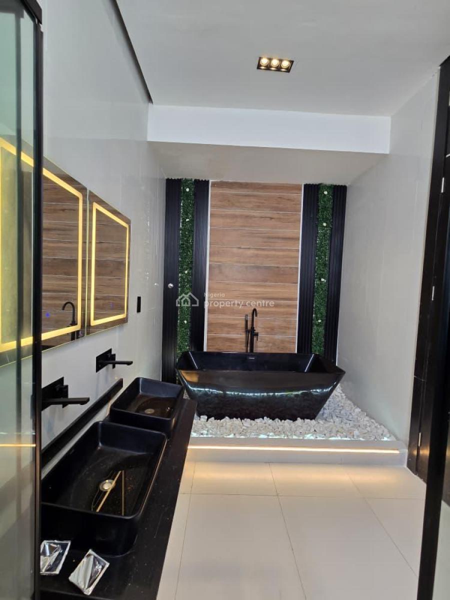 Modern and Spacious 5 Bedroom Detached with Bq, Pool, Patio & Rooftop, Chevron, Lekki, Lagos, Detached Duplex for Sale