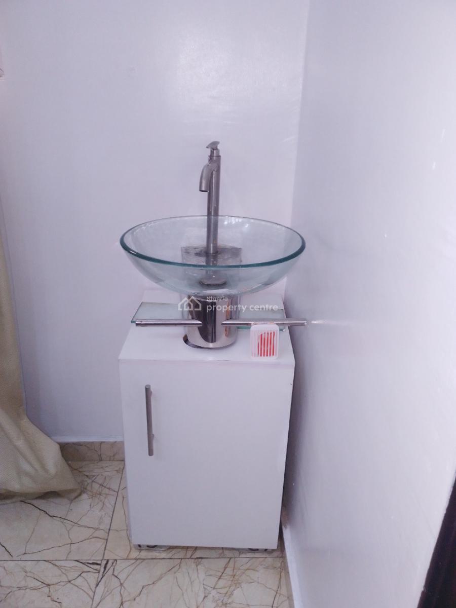 2 Bedroom Service Apartment, Majek Area, Sangotedo, Ajah, Lagos, Flat / Apartment Short Let