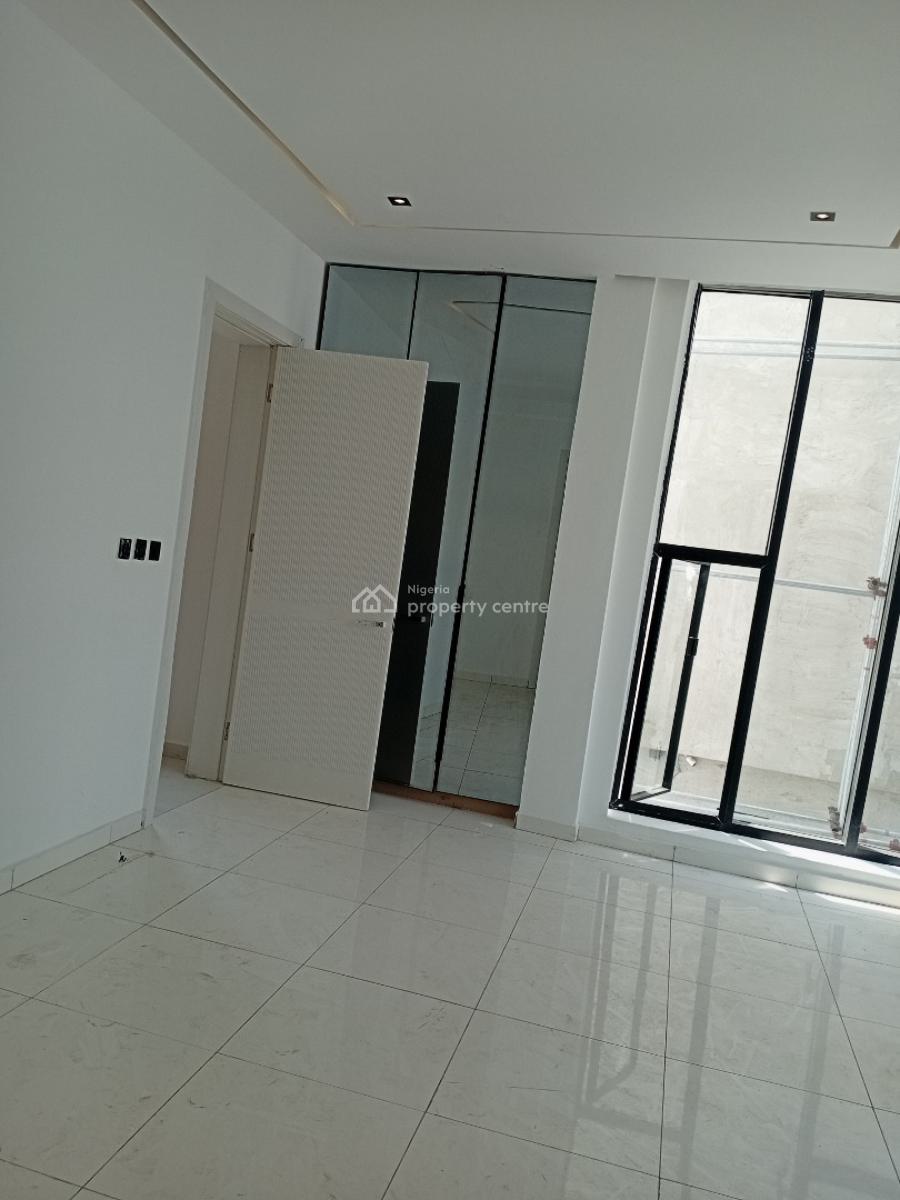 Elegant Mouth Watering 4-bedroom + Bq Semi-detached Duplex, Ochid Road, Lekki, Lagos, Semi-detached Duplex for Sale