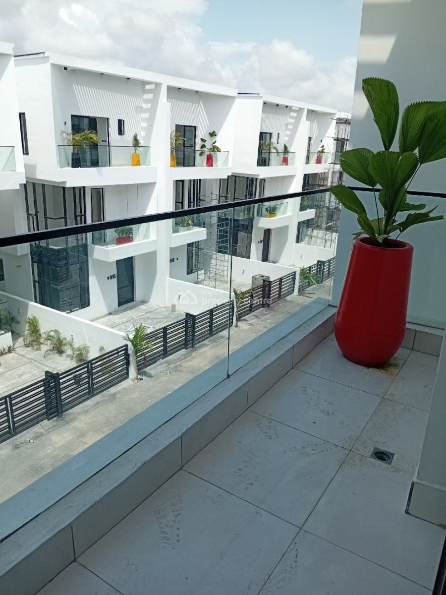 Elegant Mouth Watering 4-bedroom + Bq Semi-detached Duplex, Ochid Road, Lekki, Lagos, Semi-detached Duplex for Sale