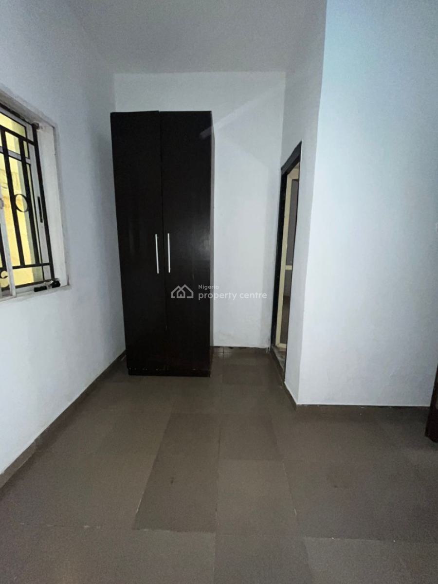 1 Bedroom Apartment, Ilaje, Lekki, Lagos, Mini Flat (room and Parlour) for Rent