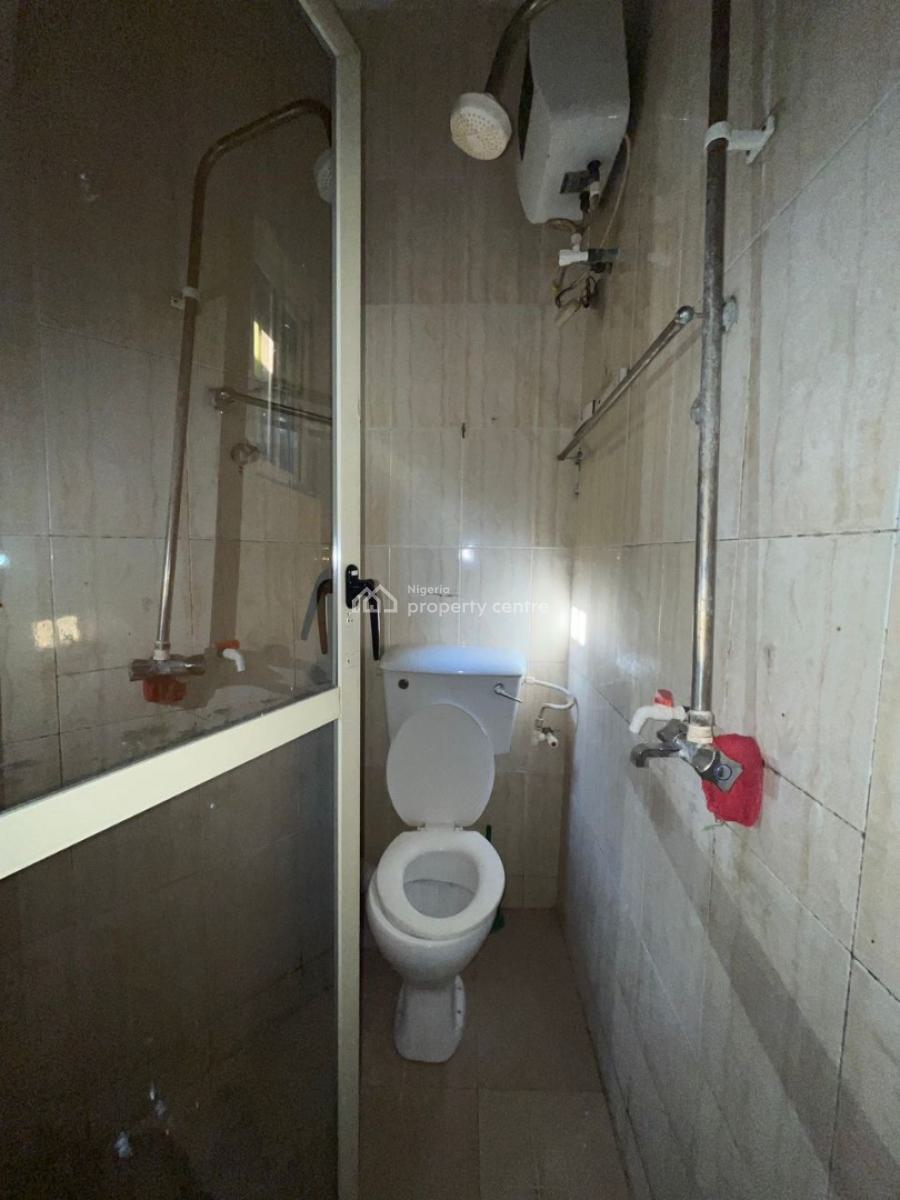 1 Bedroom Apartment, Ilaje, Lekki, Lagos, Mini Flat (room and Parlour) for Rent