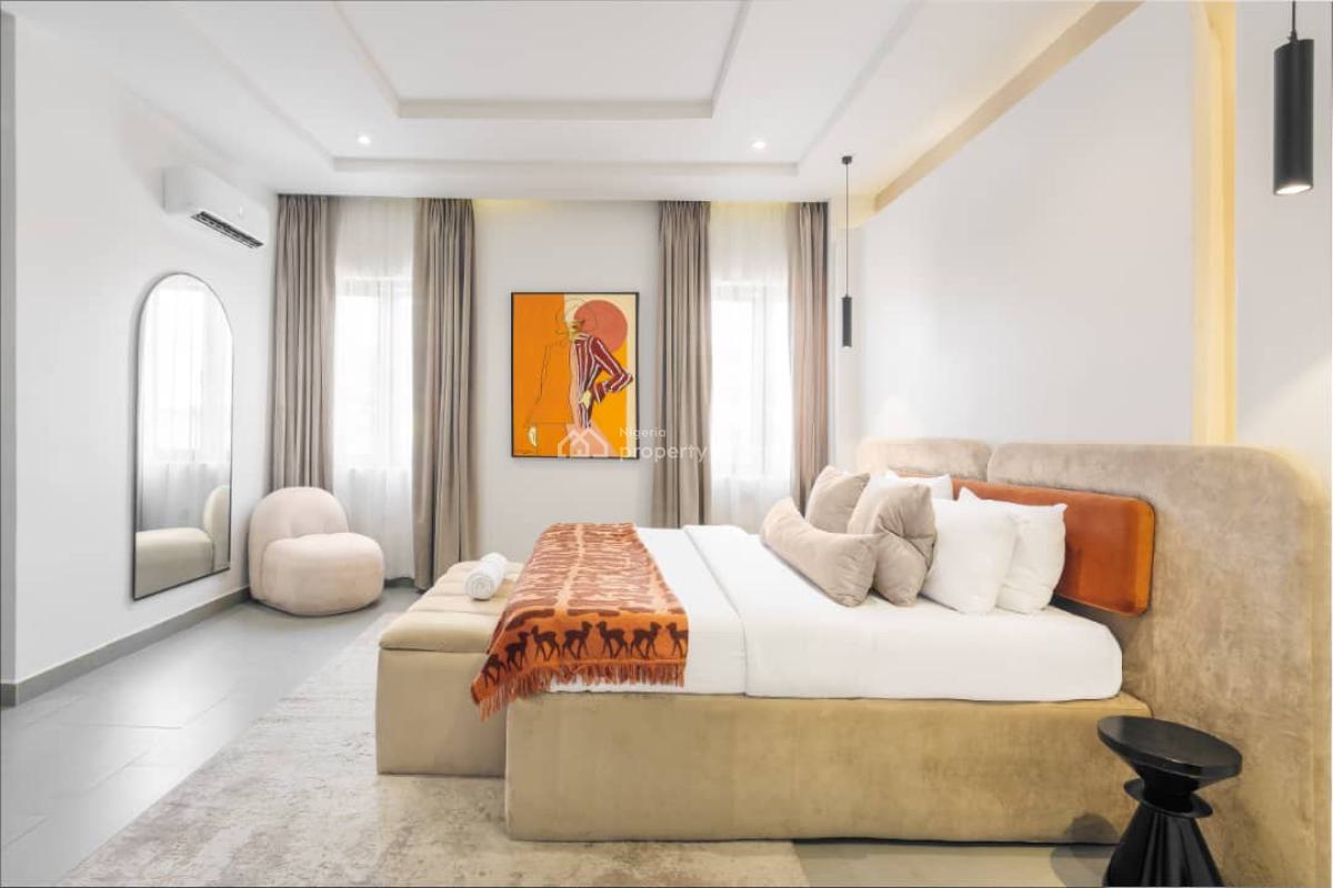Beautiful 3 Bedroom Apartment, Itumo Ogbonna Street, Lekki Phase 1, Lekki, Lagos, Flat / Apartment Short Let