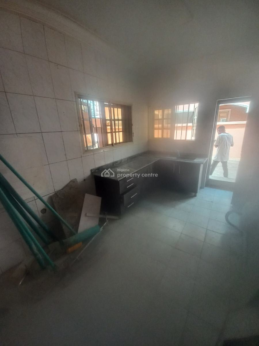 Standard and Spacious 3 Bedroom Apartment, Around Skymall, Ajah, Lagos, Flat / Apartment for Rent