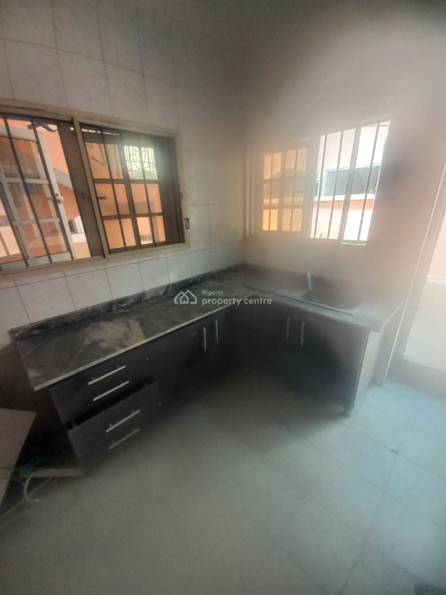 Standard and Spacious 3 Bedroom Apartment, Around Skymall, Ajah, Lagos, Flat / Apartment for Rent