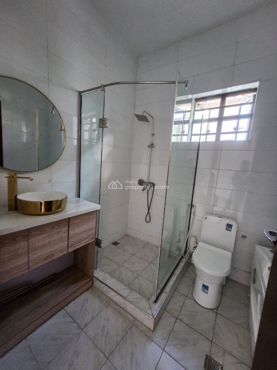 a Well Used 4 Bedrooms Semi Detached Duplex with a Bq, Orchid Road Lekki, Lekki Phase 2, Lekki, Lagos, Semi-detached Duplex for Rent