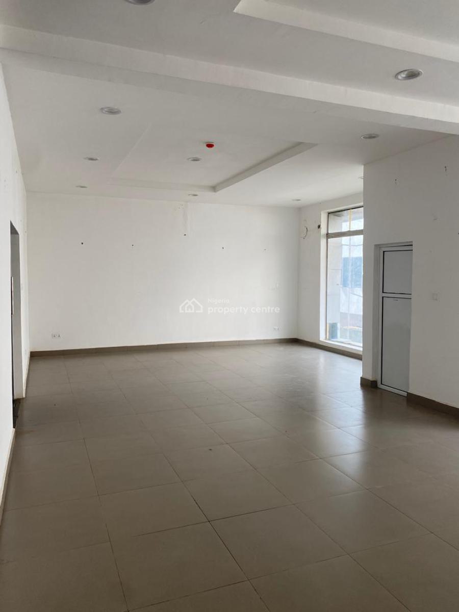 57.28sqm Ground Floor Shop/office Space, Guzape District, Abuja, Plaza / Complex / Mall for Rent