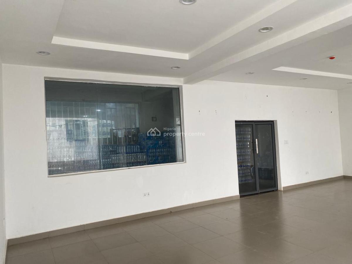 57.28sqm Ground Floor Shop/office Space, Guzape District, Abuja, Plaza / Complex / Mall for Rent