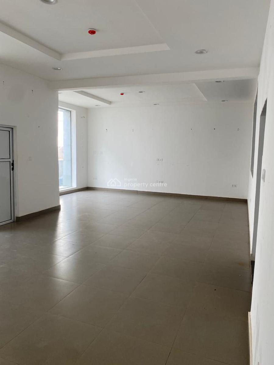 57.28sqm Ground Floor Shop/office Space, Guzape District, Abuja, Plaza / Complex / Mall for Rent