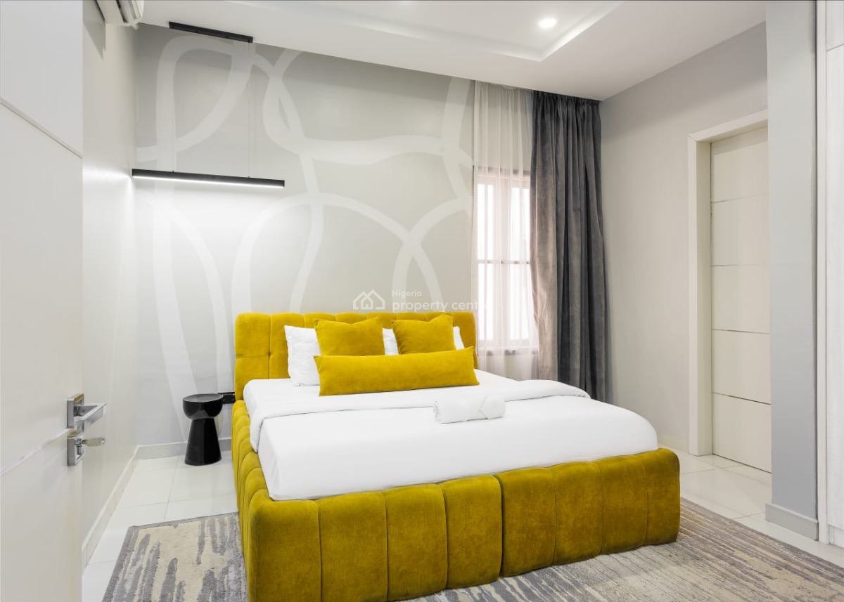 Lovely 3 Bedroom Apartment, Furo Ezimora Street, Lekki Phase 1, Lekki, Lagos, Flat / Apartment Short Let