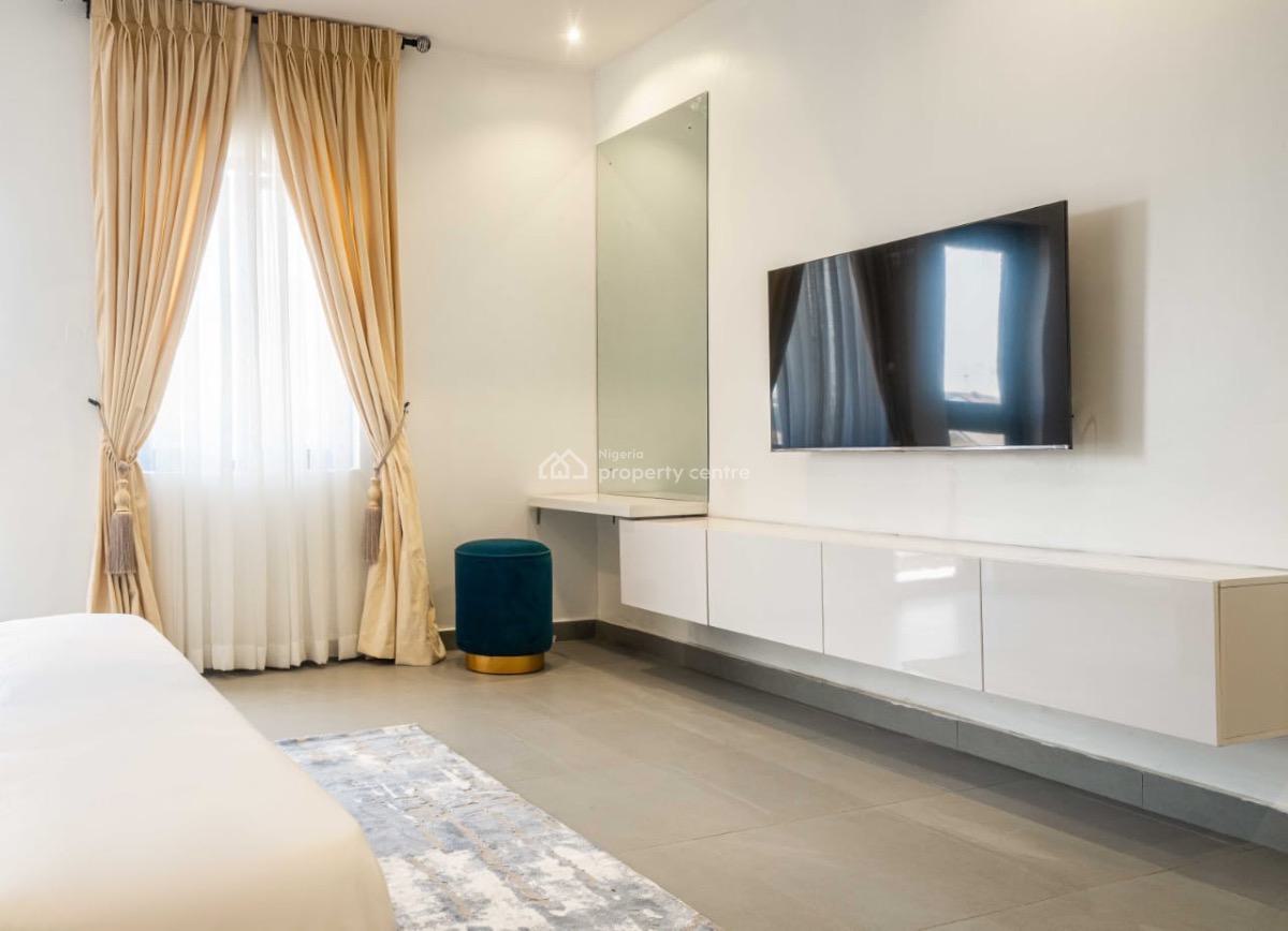 Nice and Spacious 3 Bedroom Apartment, Itumo Ogbonna Street, Lekki Phase 1, Lekki, Lagos, Flat / Apartment Short Let