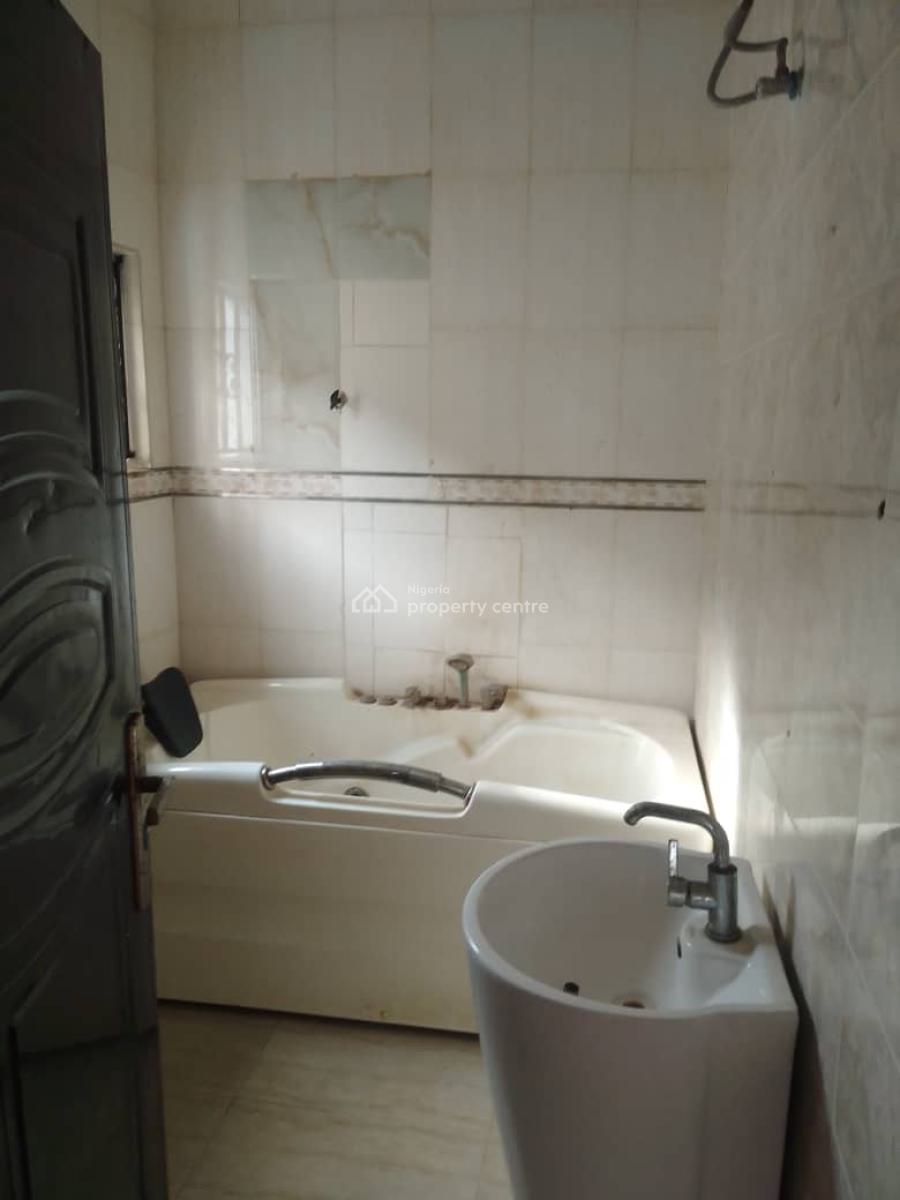 2 Bedroom Flat Upstairs Inside an Estate  orchid Road Lekki, Orchid Road Lekki, Lekki, Lagos, Flat / Apartment for Rent