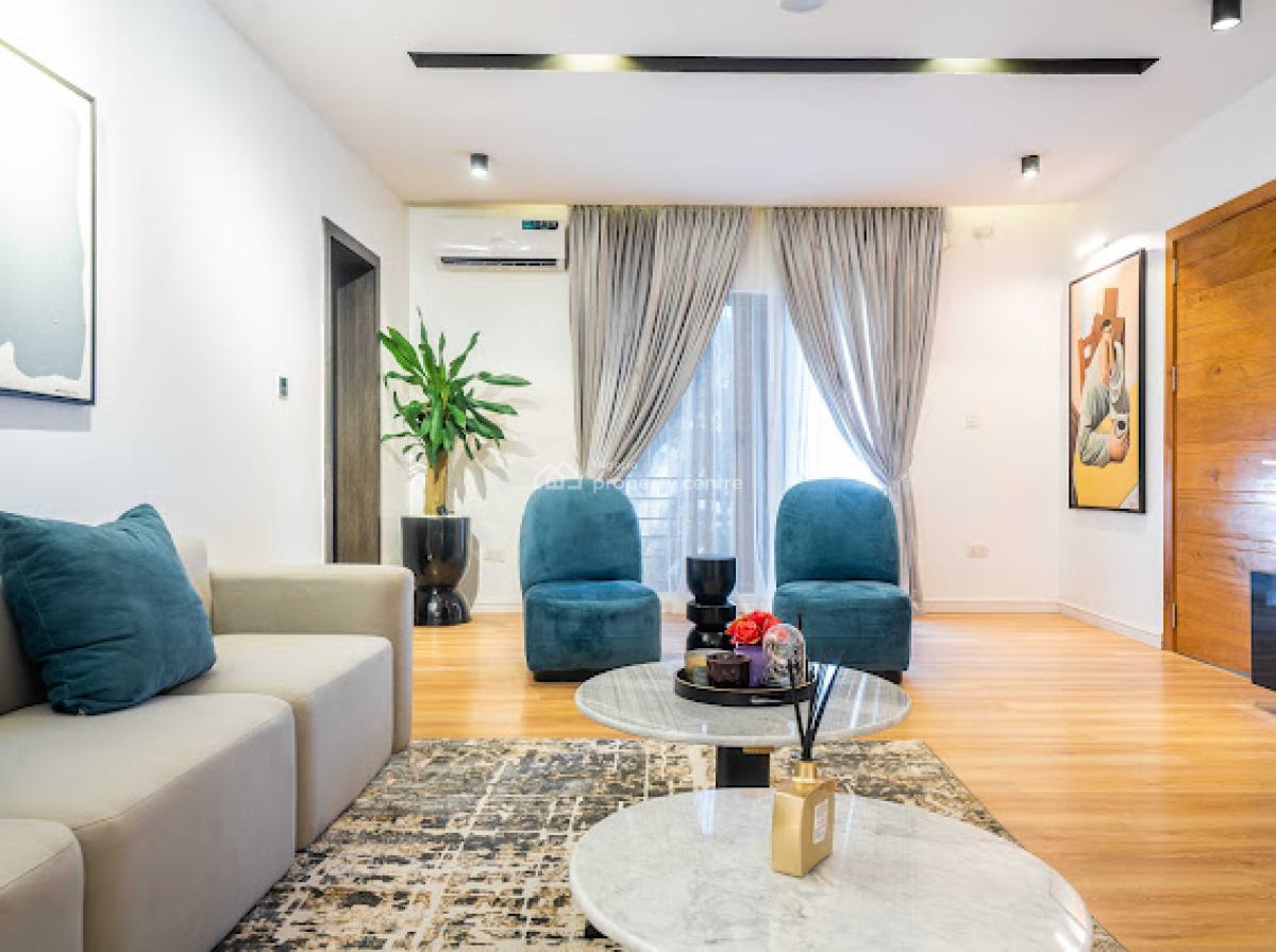 Spacious and Beautiful 3 Bedroom Apartment, Itumo Ogbonna Street, Lekki Phase 1, Lekki, Lagos, Flat / Apartment Short Let