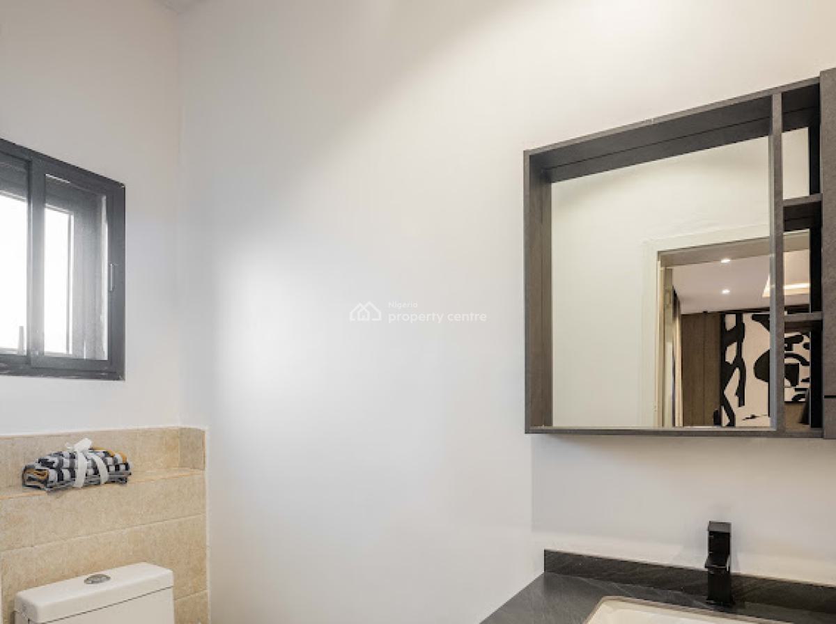 Beautiful 2 Bedroom Apartment with Swimming Pool and Gym, Chief Collins Street, Lekki Phase 1, Lekki, Lagos, Flat / Apartment Short Let