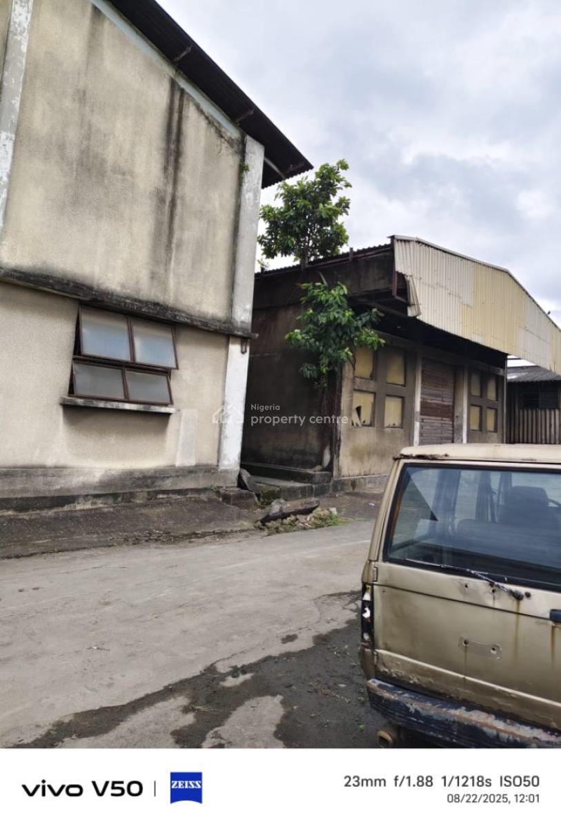 8,832.992m2-large One-bay Warehouse and  a Mini-warehouse., Eric Moore, Surulere, Lagos, Warehouse for Sale