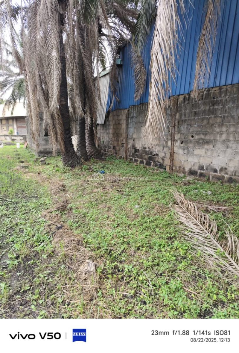 8,832.992m2-large One-bay Warehouse and  a Mini-warehouse., Eric Moore, Surulere, Lagos, Warehouse for Sale