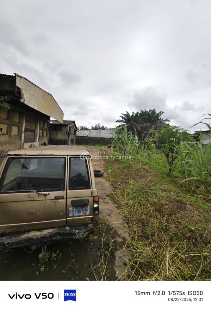 8,832.992m2-large One-bay Warehouse and  a Mini-warehouse., Eric Moore, Surulere, Lagos, Warehouse for Sale