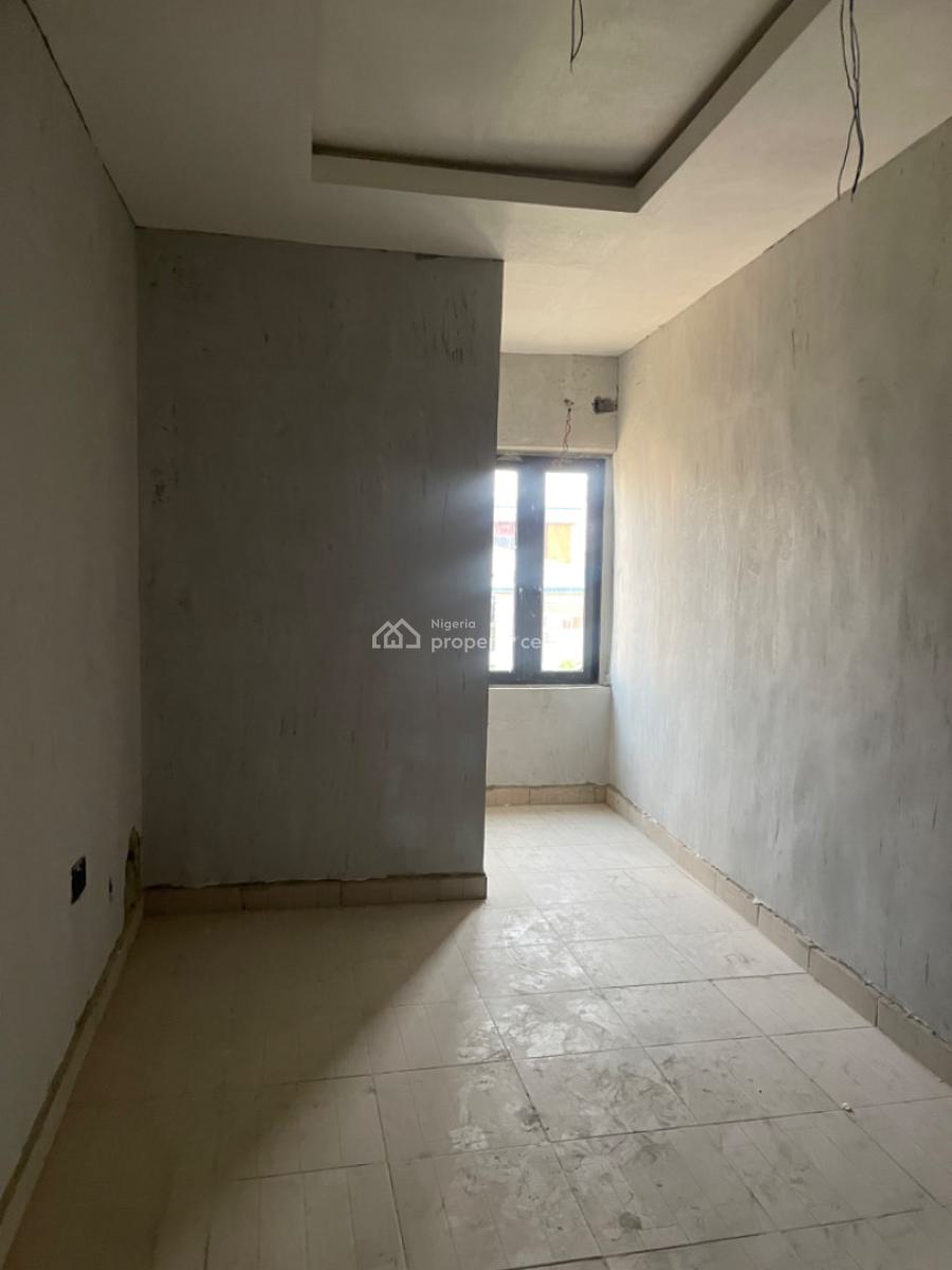 Exclusive 2 Bedroom Apartment, Yaba, Lagos, Flat / Apartment for Rent