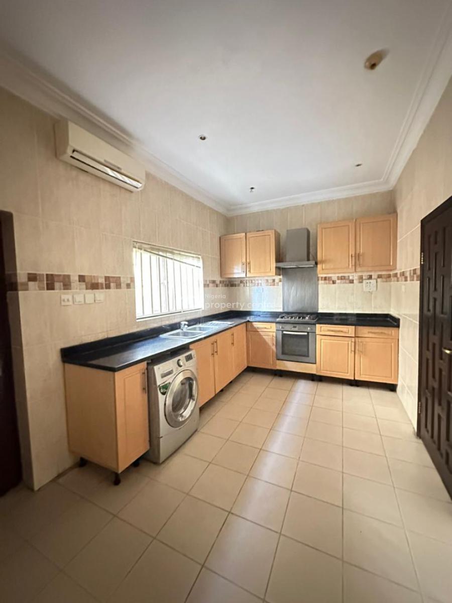 3 Bedroom Apartment with Bq, Lekki Phase 1, Lekki Phase 1, Lekki, Lagos, Flat / Apartment for Rent