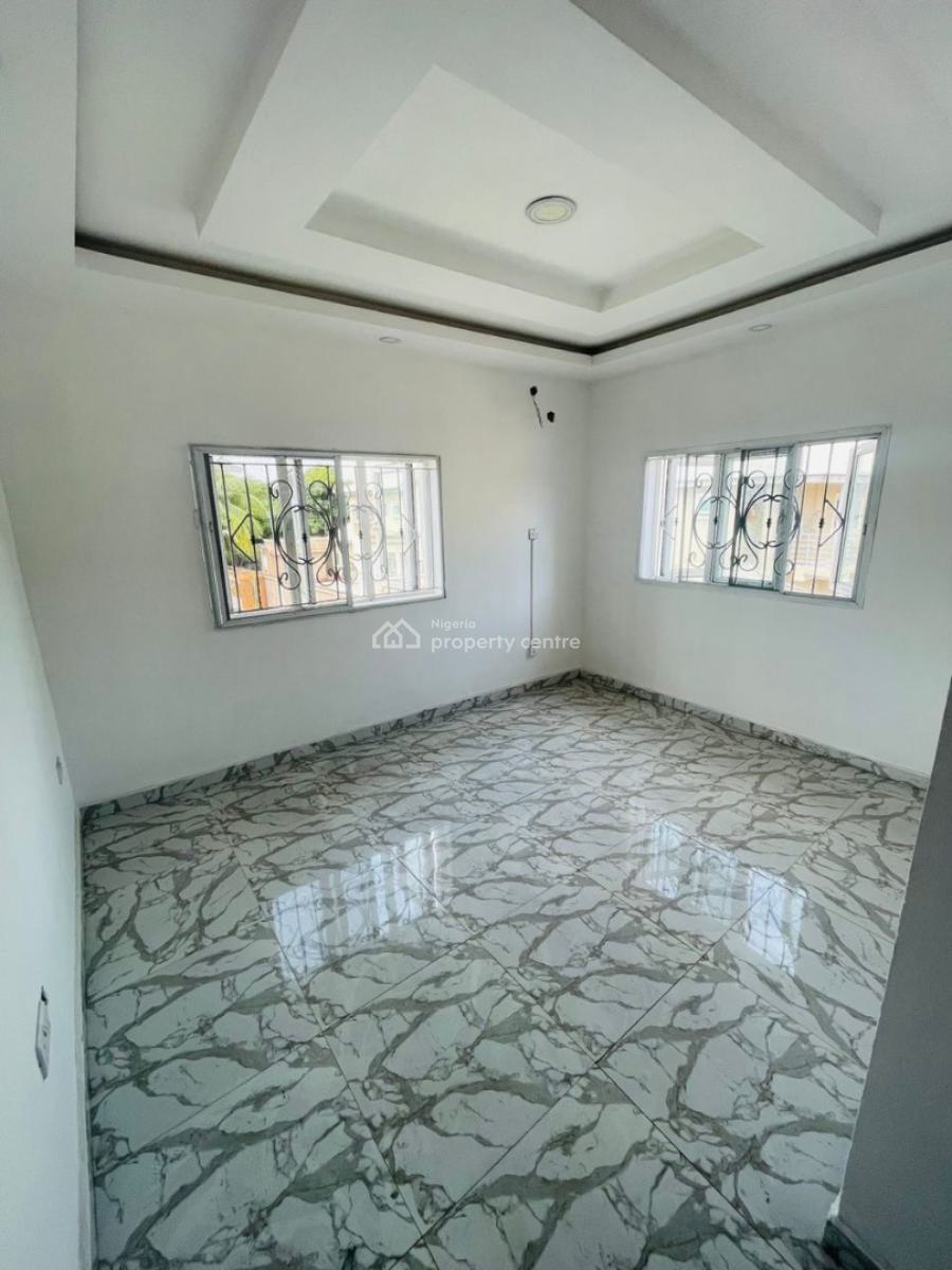 Luxury & Spacious 3-bedroom Apartment [upstairs], Eleganza Gardens, Ikota, Lekki, Lagos, Flat / Apartment for Rent
