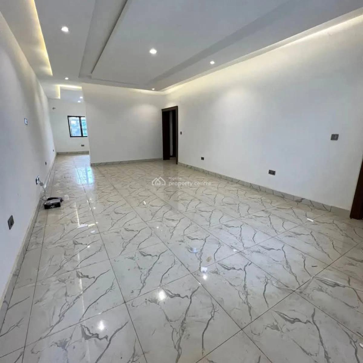 Tastefully Finished 3 Bedrooms Flat in Diplomatic Zone, Diplomatic Zone, Guzape District, Abuja, Flat / Apartment for Rent