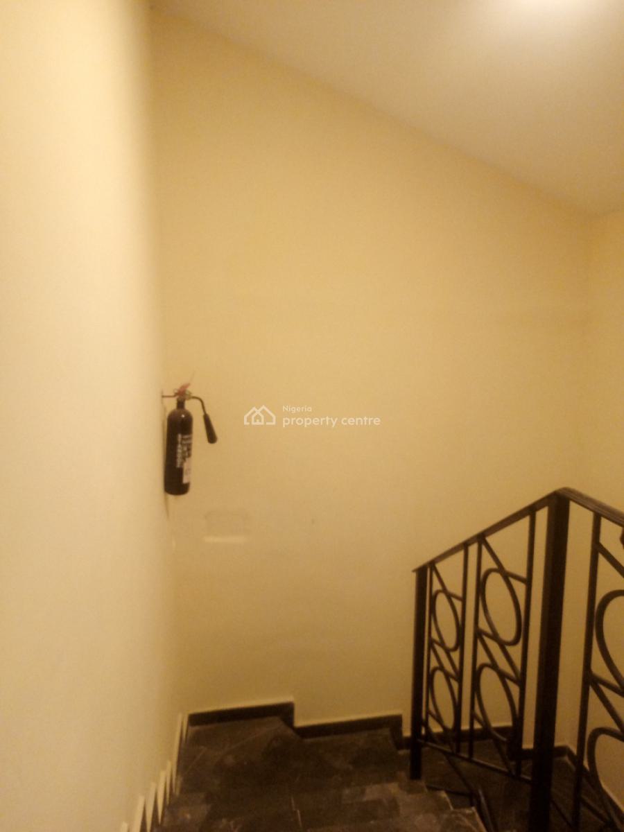 5 Bedroom Terrace with Penthouse Shonibare Estate, Maryland, Shonibare Estate, Ikeja, Lagos, Terraced Duplex for Rent
