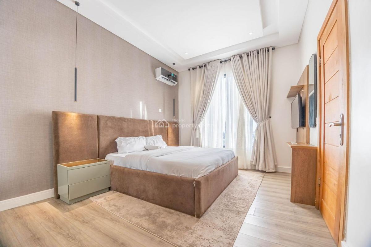 Luxurious 3 Bed Penthouse + Pool + Gym + Jacuzzi, Victoria Island (vi), Lagos, Flat / Apartment Short Let