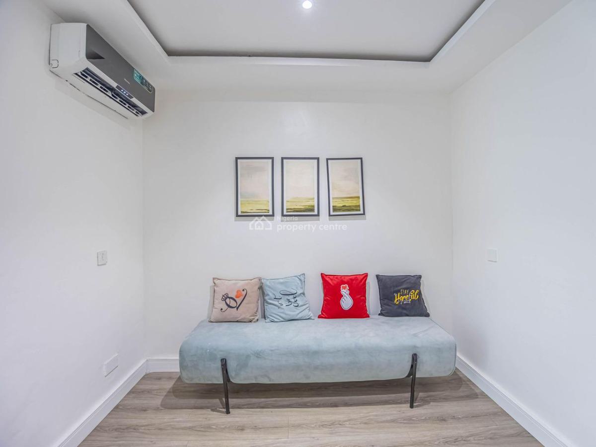 Luxurious 3 Bed Penthouse + Pool + Gym + Jacuzzi, Victoria Island (vi), Lagos, Flat / Apartment Short Let