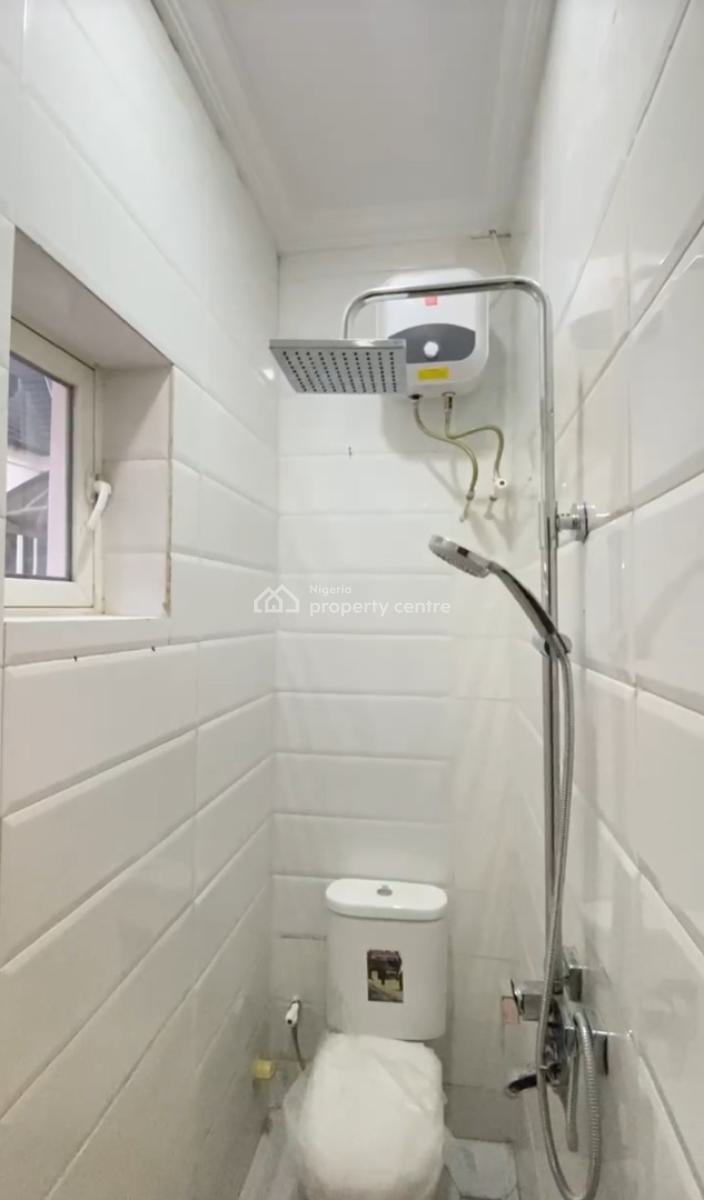 Luxurious Spacious Self Contained Apartment, Chevron Drive, Lekki, Lagos, Self Contain (single Rooms) for Rent