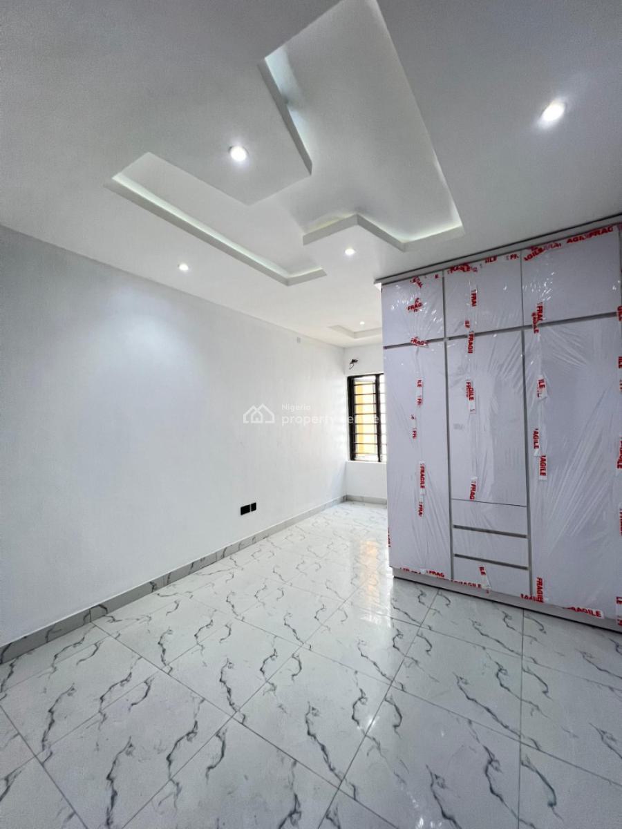 Very Spacious 3 Terraced Duplex with Bq in a Serene Environment, Ikota, Lekki, Lagos, Terraced Duplex for Sale