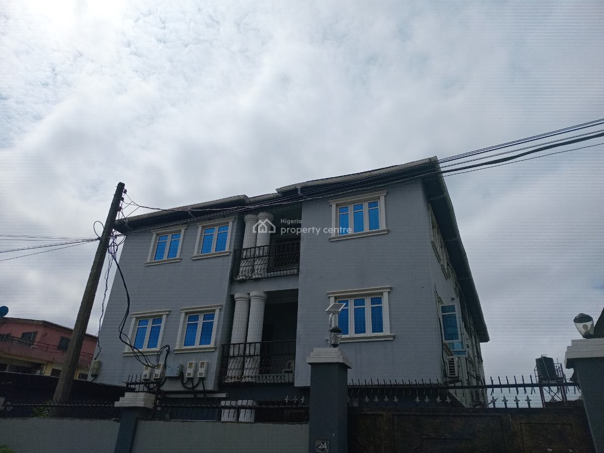 Toronto 3bd Flat, Akoka Pako, Yaba, Lagos, Flat / Apartment for Rent