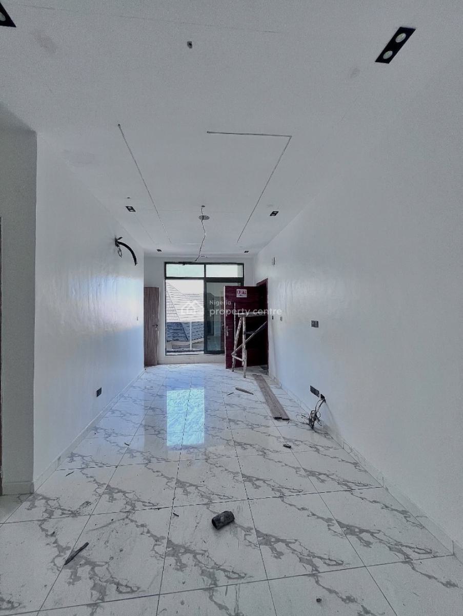 Fully Service 2 Bedroom Apartment with Swimming Pool and Gym, Orchid, Lekki, Lagos, Block of Flats for Sale