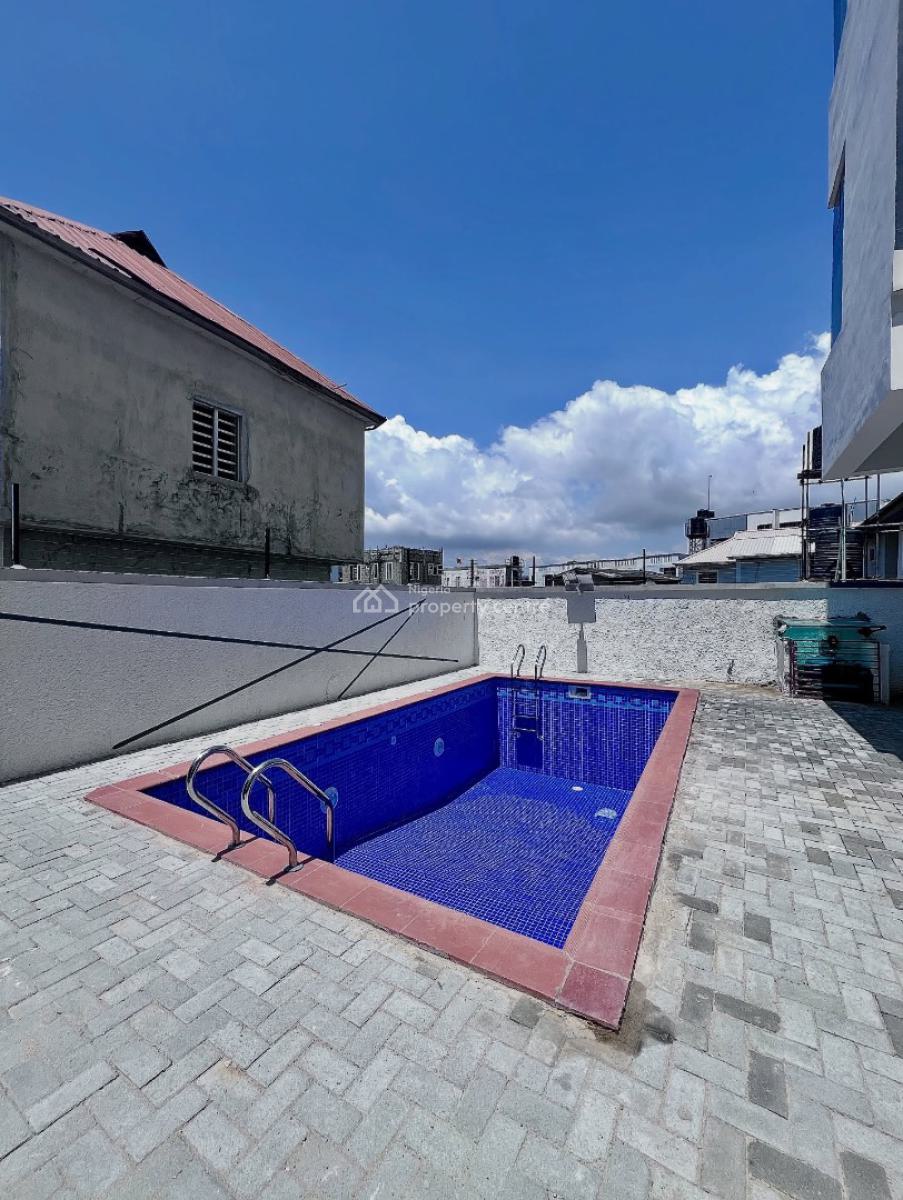 Fully Service 2 Bedroom Apartment with Swimming Pool and Gym, Orchid, Lekki, Lagos, Block of Flats for Sale