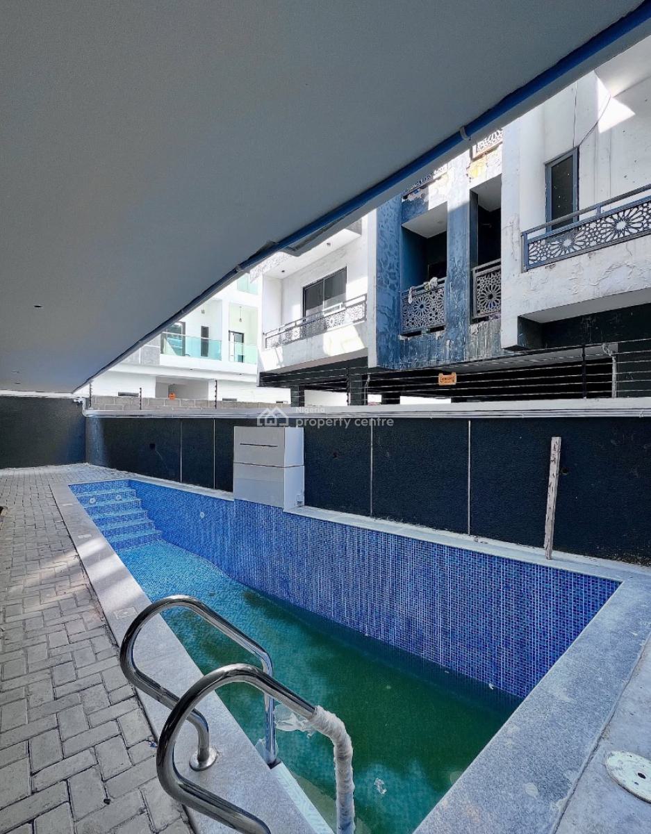 Fully Serviced 2 Bedroom Apartment with Swimming Pool and Gym, Ologolo, Ologolo, Lekki, Lagos, Block of Flats for Sale