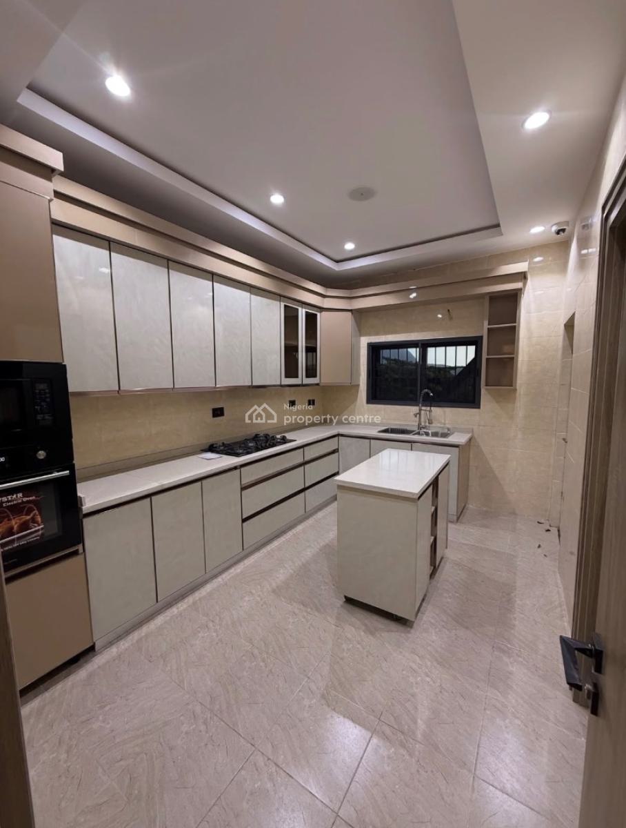 Standard 3bedroom Apartment, Maitama District, Abuja, Flat / Apartment for Rent