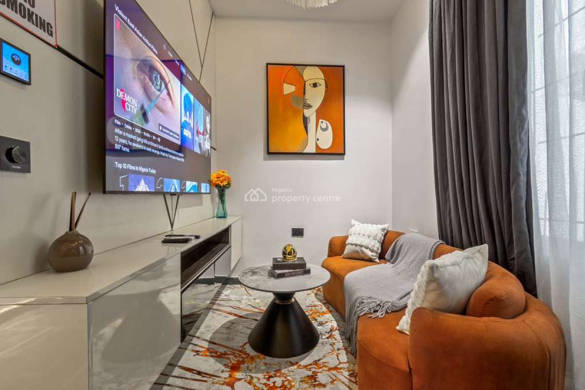 Lovely 2 Bedroom Smart Home,inbuilt Speaker, Ps5, Game Room, Off Admiralty Way, Lekki Phase 1, Lekki, Lagos, Flat / Apartment Short Let