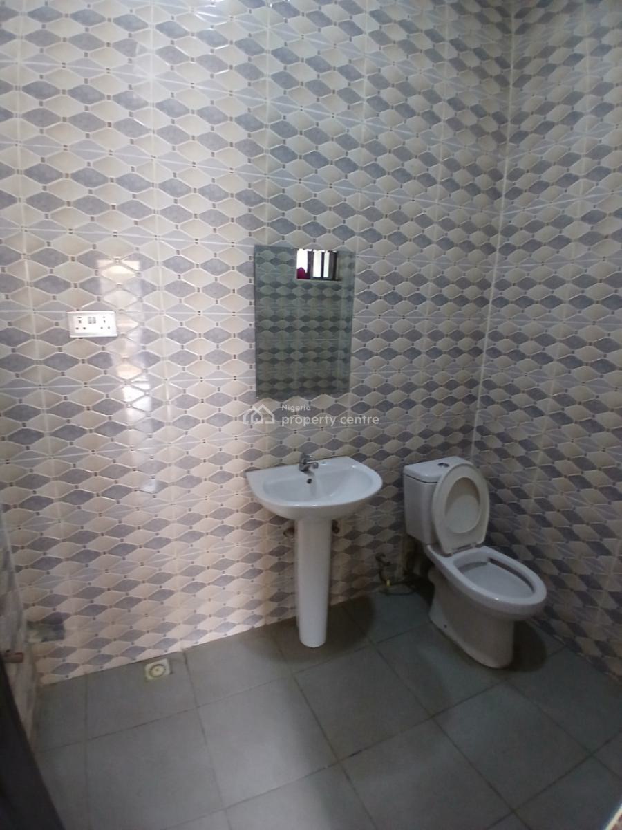 2 Bedrooms on First Floor, Gaduwa, Abuja, Flat / Apartment for Rent