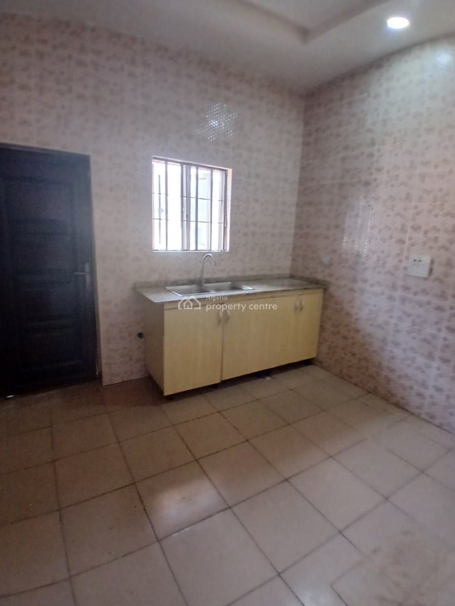 2 Bedrooms on First Floor, Gaduwa, Abuja, Flat / Apartment for Rent
