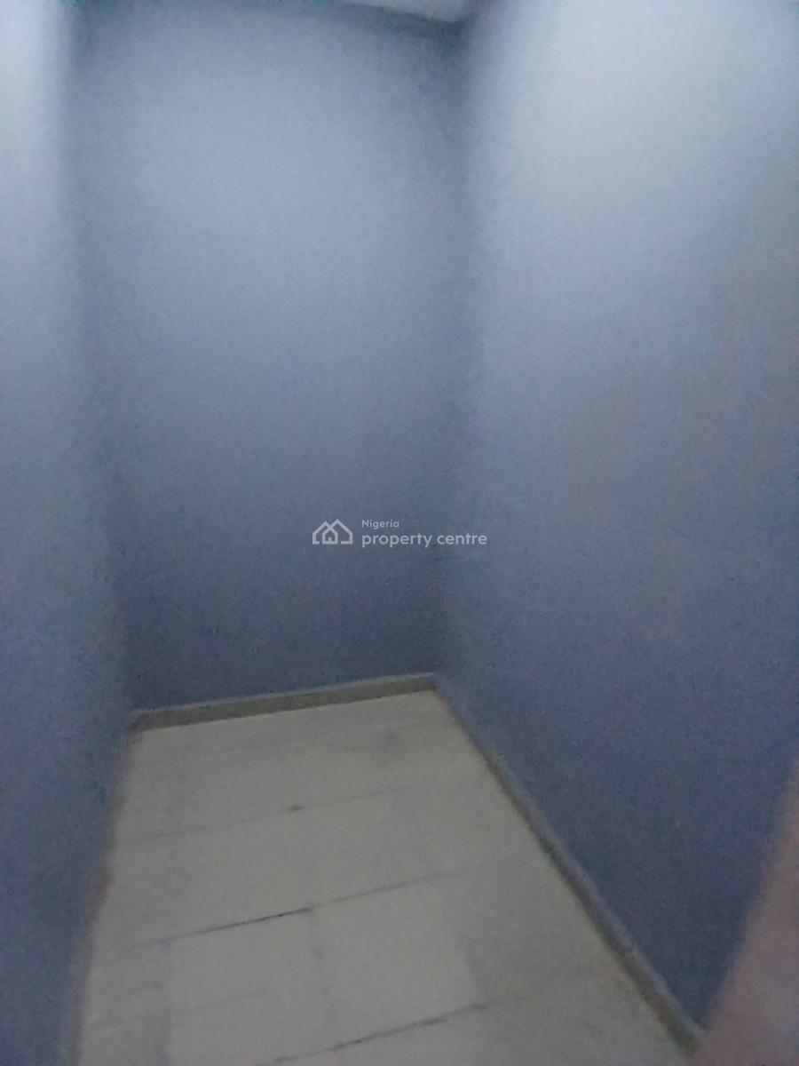 2 Bedrooms on First Floor, Gaduwa, Abuja, Flat / Apartment for Rent